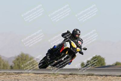 media/Dec-01-2025-Moto Forza (Mon) [[2daa91e15f]]/2-Intermediate Group/Session 2 Turn 9 Entry/